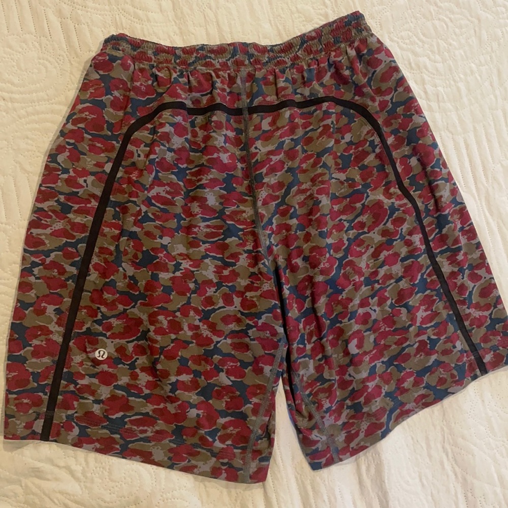 Lululemon Pace Breaker Linerless 9” Shorts